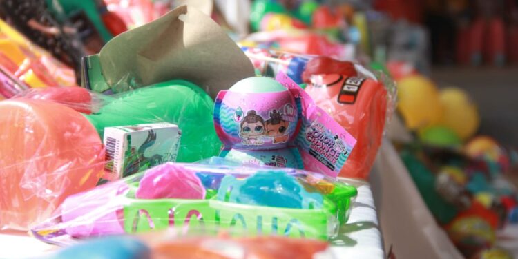 Cerca de 40 mil niñas y niños de Oaxaca reciben un juguete este 30 de abril