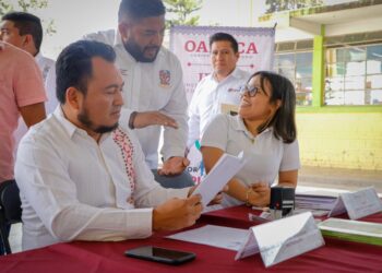 Brinda IEEPO puntal atención al sector educativo de la Mixteca