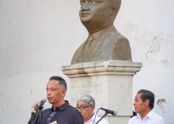 Rinden homenaje a la memoria de Álvaro Carrillo en su aniversario luctuoso número 54