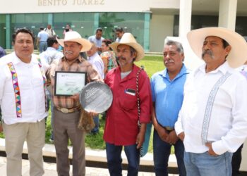 econoce Congreso a pueblos por sus prácticas comunitarias en la defensa del agua y el medio ambiente