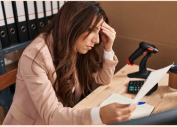 anorama de las mujeres en el trabajo: Ocultar salud mental y añorar flexibilidad