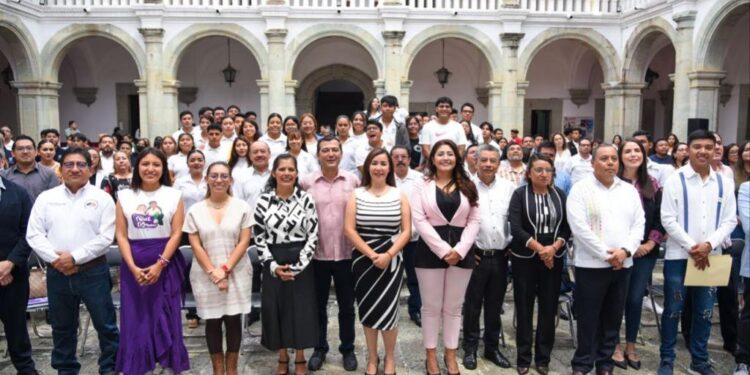 La suma institucional, social, académica y legislativa, indispensable para construir un frente común contra adicciones