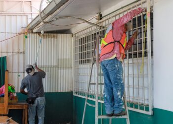 Recorre brigada de mantenimiento planteles del CECyTE Oaxaca