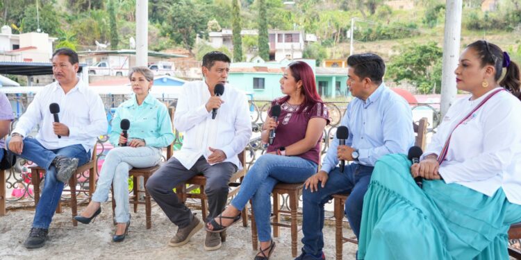 Gobierno trabaja en caminos, educación, salud y prevención del delito: Salomón Jara