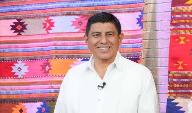 Reconoce Salomón Jara aporte de las madres oaxaqueñas en la transformación del estado