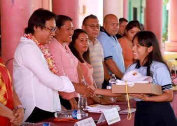 Van por la alfabetización en lenguas originarias de comunidades del Istmo, Costa y Mixteca