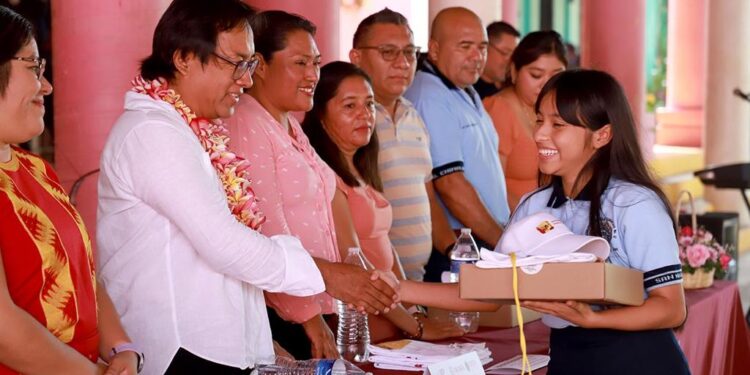 Van por la alfabetización en lenguas originarias de comunidades del Istmo, Costa y Mixteca