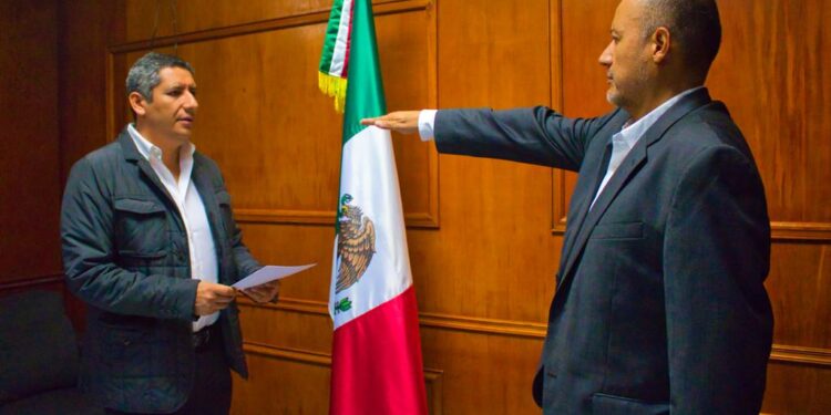 Fiscal General de Oaxaca, Bernardo Rodríguez Alamilla, nombra a Jaciel Salvador Vásquez Castro como Coordinador General de la AEI