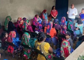 Artesanas de Quialana dispuestas a participar en la transformación política del PRI