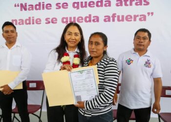 Habitantes de la Costa e Istmo acceden a más de 4 mil 500 servicios médicos durante la Caravana de Unidades de Cuidados DIF