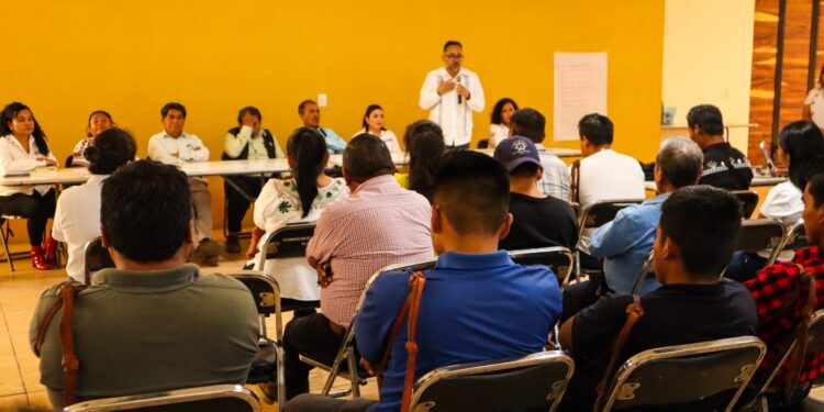 Capacitan a ediles para la instalación de procuradurías para la defensa de niñez y adolescencias en la Sierra Juárez