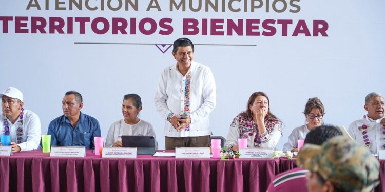 Recorre Salomón Jara municipios de atención prioritaria para abatir la marginación e impulsar el desarrollo