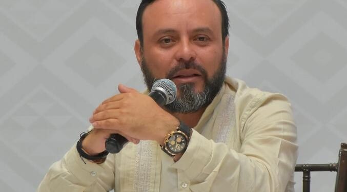 Atienden Secretaría de Gobierno y el IEEPO a grupo de representantes de la ENBIO