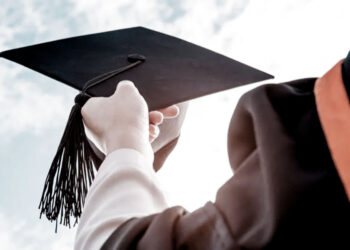 Alerta SEP sobre escuelas de nivel superior sin validez oficial