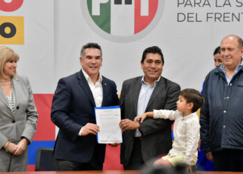 ESENCIAL, APERTURA DE PARTIDOS PARA QUE CIUDADANÍA DEFINA AL RESPONSABLE DE CONSTRUIR EL FRENTE AMPLIO POR MÉXICO: ALEJANDRO MORENO