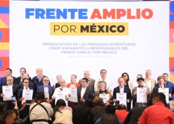 EL COMITÉ ORGANIZADOR ENTREGÓ CONSTANCIAS A LAS PERSONAS QUE CUMPLIERON LOS REQUISITOS COMO RESPONSABLES DE COORDINAR LA CONSTRUCCIÓN DEL FRENTE AMPLIO POR MÉXICO