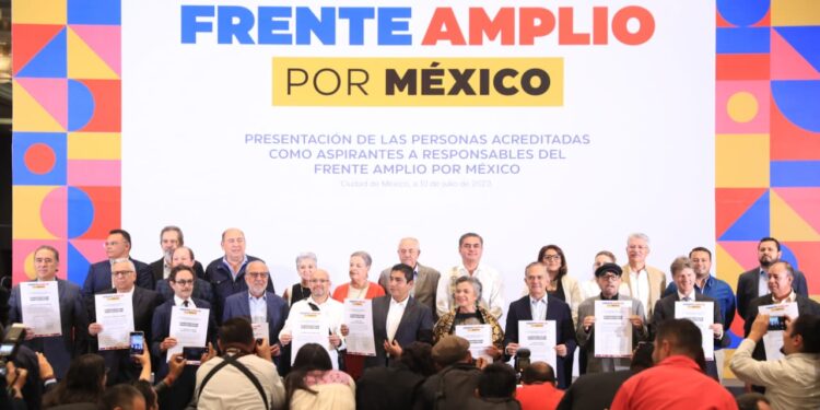 EL COMITÉ ORGANIZADOR ENTREGÓ CONSTANCIAS A LAS PERSONAS QUE CUMPLIERON LOS REQUISITOS COMO RESPONSABLES DE COORDINAR LA CONSTRUCCIÓN DEL FRENTE AMPLIO POR MÉXICO