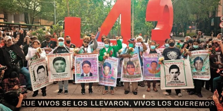 Gobierno de AMLO invierte menos en aprendizaje y permanencia educativa para dárselo a las becas: Mexicanos Primero