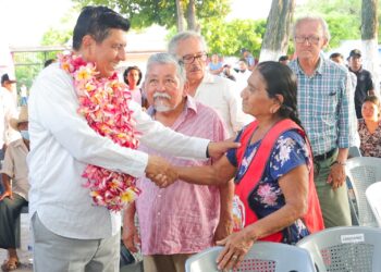 Refrenda Gobierno de Oaxaca compromiso con el sector agrícola, pesquero y acuícola de Ixhuatán