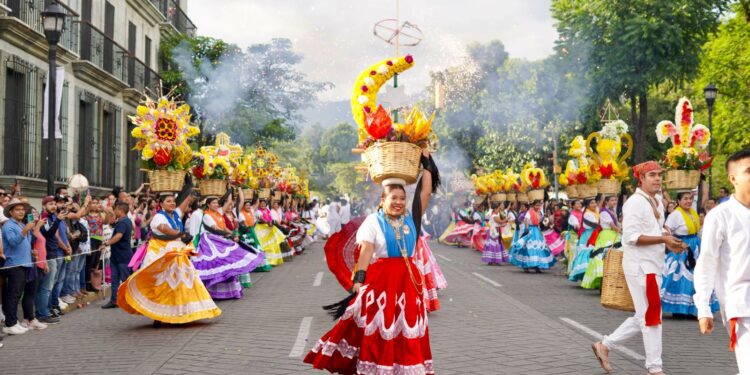 Más de 10 mil personas presenciaron el Primer Convite de la Guelaguetza 2023