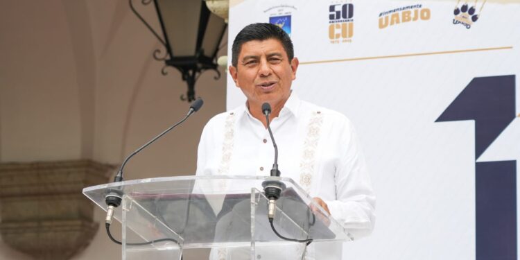 Convoca Salomón Jara a comunidad de la UABJO a fortalecer alianza por la educación superior