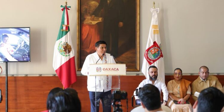 Cumplimos el objetivo de devolver a la Guelaguetza su esencia popular: Salomón Jara Cruz