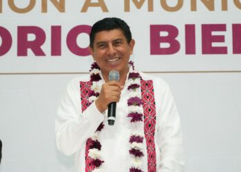 Destina Salomón Jara más de 42 millones de pesos en beneficio de Villa Sola de Vega