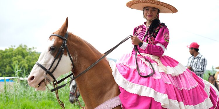Más mil jinetes participan en la Sexta Cabalgata de la Guelaguetza 2023