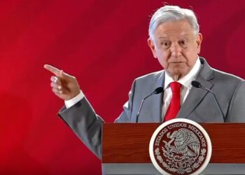 AMLO anuncia inicio de operaciones de farmacia con “medicinas del mundo”