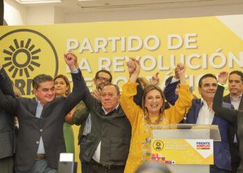 ‘Vamos contigo’: PRD da respaldo oficial a Xóchitl Gálvez para candidatura del Frente Amplio
