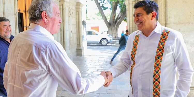 Gobierno de Oaxaca da seguimiento al Programa Nacional de Reconstrucción en templos