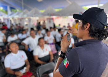 Beneficia SSPC a más de 450 personas en materia de prevención del delito en la Costa