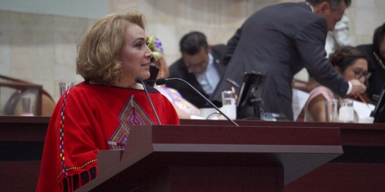 Policía de Oaxaca de Juárez atenta contra derechos humanos de migrantes; exige diputada Concepción Rueda al edil capitalino acatar compromisos internacionales  