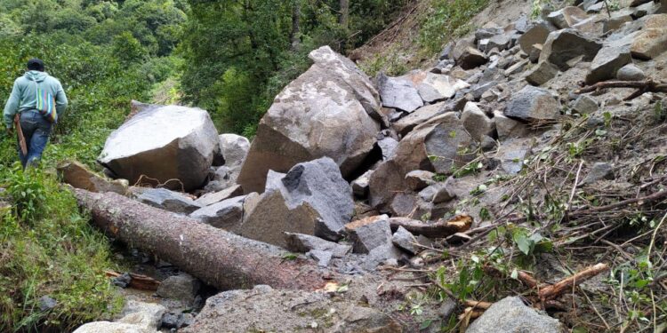 Coordinan Sego y Sedena evaluación en zonas afectadas por Onda Tropical número 22