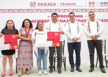 Encabeza Gobernador Salomón Jara presentación del programa Mujer Trabajadora Infonavit