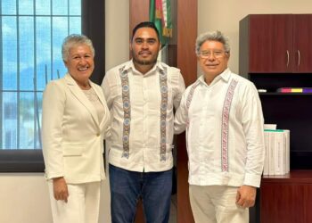 Realiza SEP Oaxaca toma de protesta a nuevo rector de la UTSSO