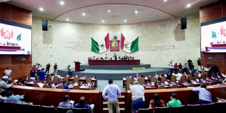 Congreso faculta al IEEPCO para que convoque a las elecciones de 2024 en Oaxaca