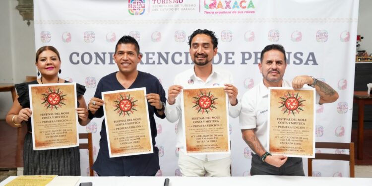 Cocineras tradicionales invitan al Festival del Mole Costa y Mixteca, en Puerto Escondido
