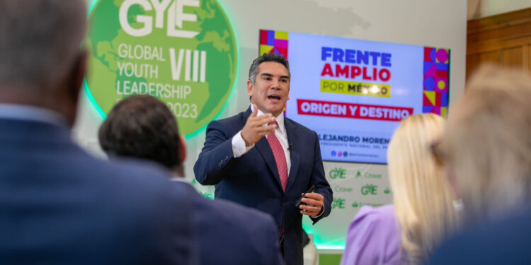 EXPONE ALEJANDRO MORENO MISIÓN DEL FRENTE AMPLIO ANTE EL CONGRESO MUNDIAL DE JÓVENES