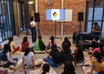 Amor a la lectura y promoción de valores, orientación del programa Minutos para Imaginar del DIF Oaxaca