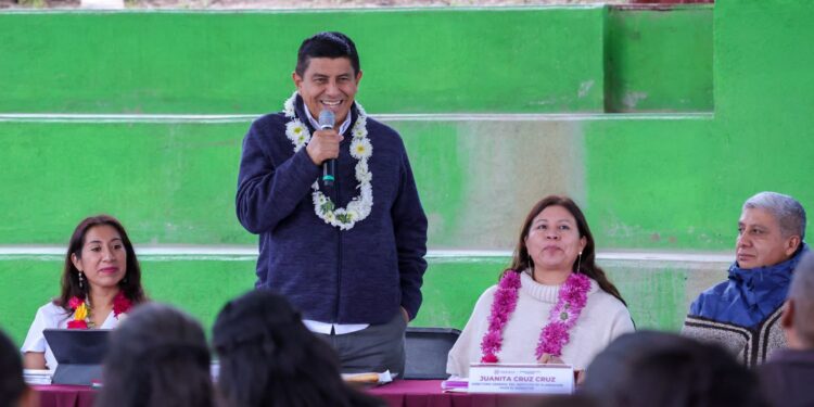 Llegan a San Miguel Amatlán acciones para transformar la vida de sus habitantes
