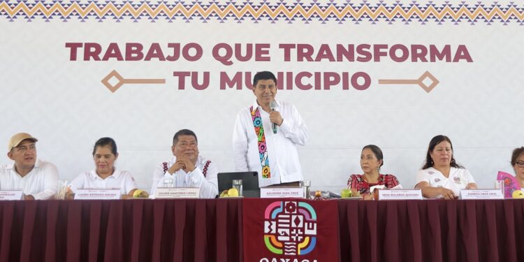 Sin intermediarios, destina Salomón Jara más de 36 mdp para el desarrollo de San José Chiltepec