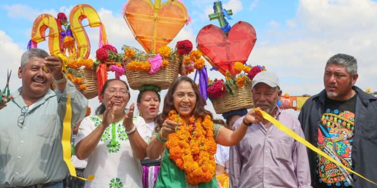 Invitan a la Quinta Feria de la Caña y Corte de Flor de Cresta de Gallo y Cempasúchil, Ciénega de Zimatlán 2023