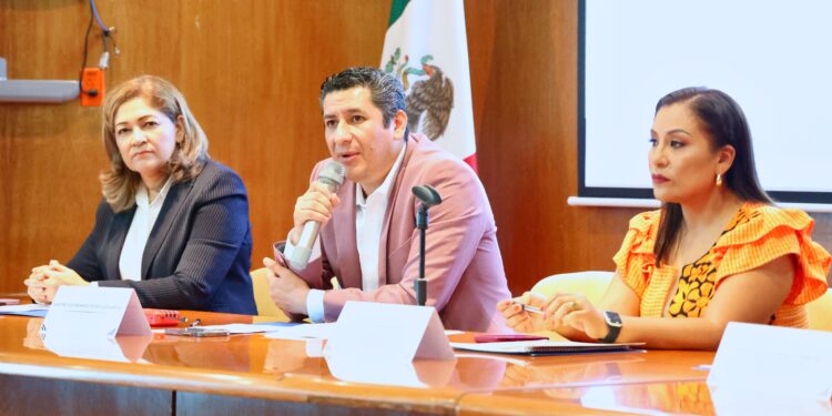 Construye Fiscalía de Oaxaca “Protocolo Intercultural de Atención a la Violencia de Género contra las Mujeres en el Ámbito Familiar” 