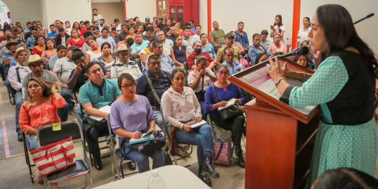 Sensibiliza DIF Estatal a autoridades de Valles Centrales y Sierra de Juárez para abrir procuradurías municipales que atiendan a la niñez y adolescencia