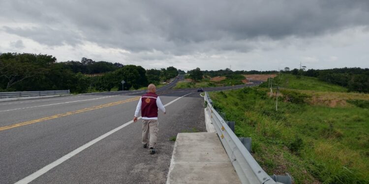 Supervisa Protección Civil tramos carreteros del Corredor Interoceánico del Istmo de Tehuantepec