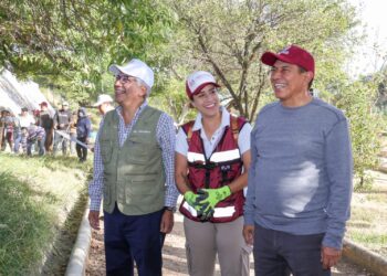 Encabeza Gobernador Salomón Jara el Tequio Bienestar en el río Atoyac