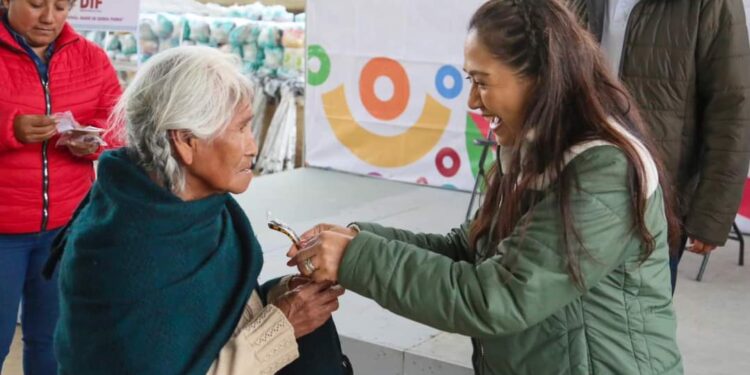 Con hechos, Irma Bolaños Quijano cumple su promesa de llevar apoyos a quienes más lo necesitan