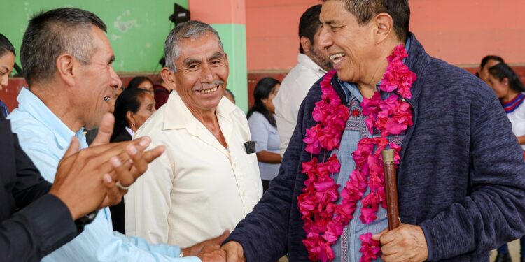 Apuesta Gobierno de Oaxaca a la autosuficiencia alimentaria en San Pedro Ocopetatillo