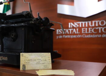 Conmemoran en el IEEPCO 70 aniversario del Voto de las Mujeres en México; recrean trámite de la expedición de la “credencial permanente de elector” 